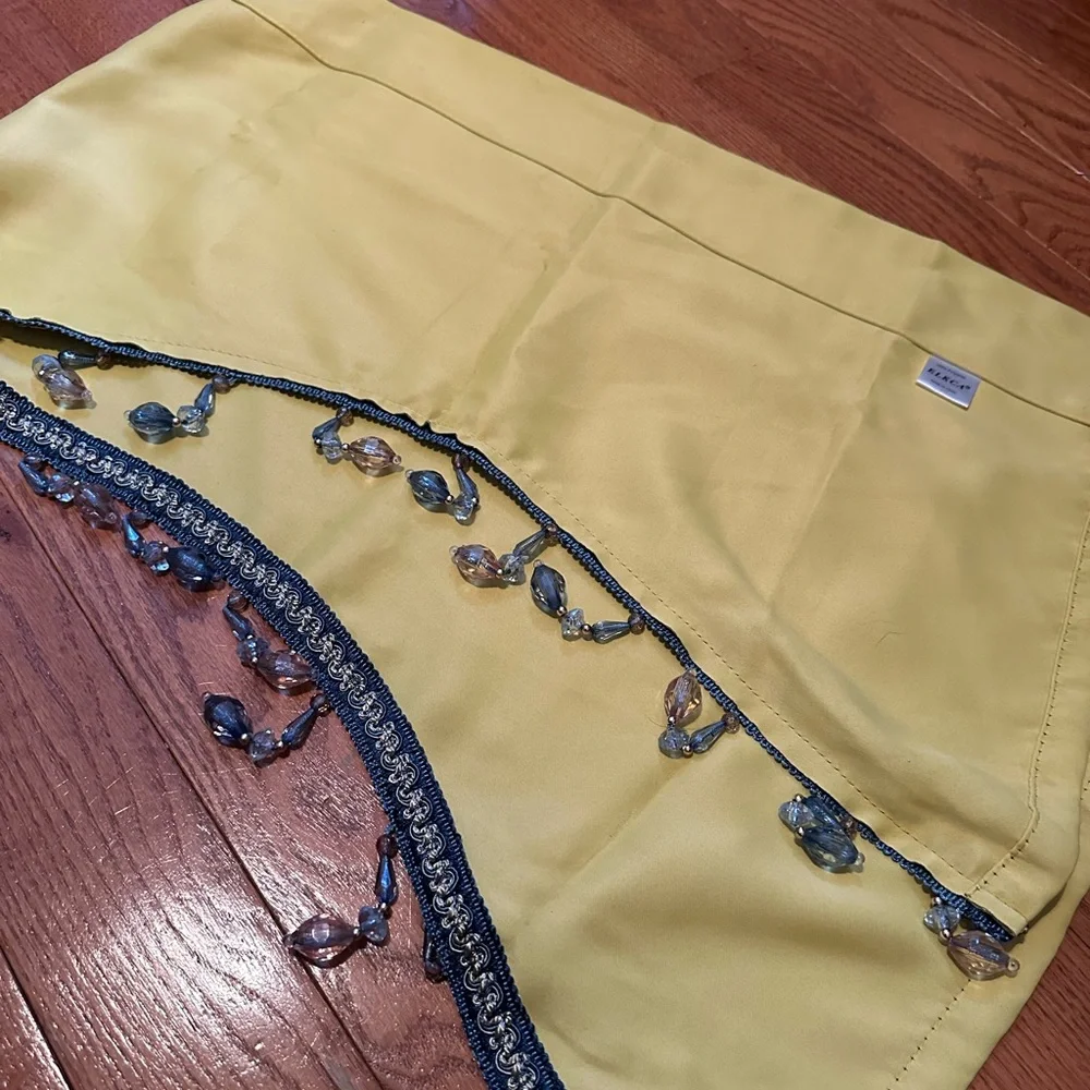 ELKCA S-Shaped Curtain Tier 1 Panel 52” X18” Yellow